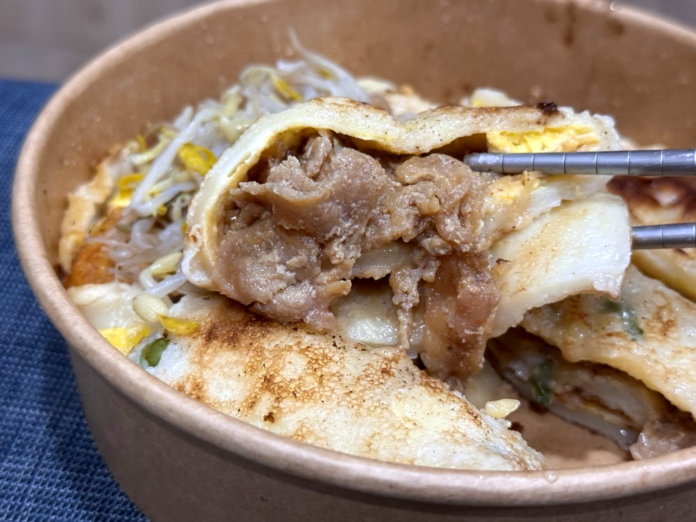 【阿母古早味粉漿蛋餅】台中超大份量粉漿蛋餅加豆芽菜,第三市場排隊早餐,南區美食推薦 @猴屁的異想世界 【阿母古早味粉漿蛋餅】台中超大份量粉漿蛋餅加豆芽菜,第三市場排隊早餐,南區美食推薦 @猴屁的異想世界