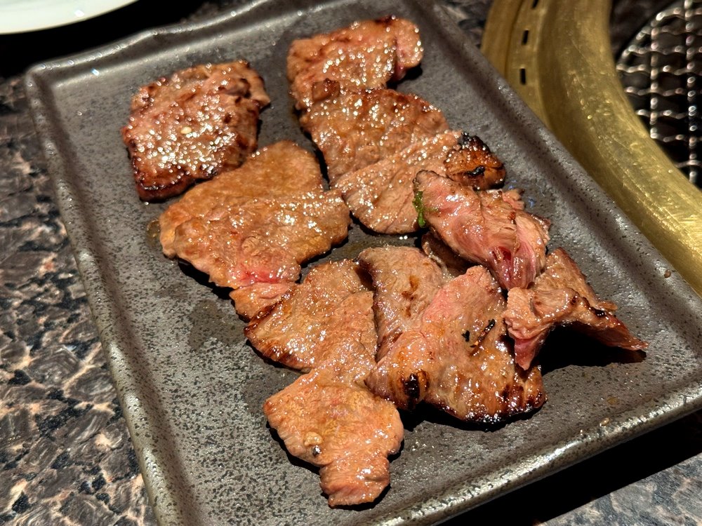 【老乾杯台中市政店】頂級和牛燒肉商業午餐580元起,專人代烤CP值超高,台中西屯美食推薦 @猴屁的異想世界 【老乾杯台中市政店】頂級和牛燒肉商業午餐580元起,專人代烤CP值超高,台中西屯美食推薦 @猴屁的異想世界