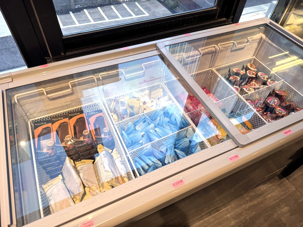 【小蒙牛頂級麻辣鍋台中大里店】麻辣火鍋+燒烤火烤兩吃,哈根達斯無限吃,台中大里吃到飽推薦 @猴屁的異想世界 【小蒙牛頂級麻辣鍋台中大里店】麻辣火鍋+燒烤火烤兩吃,哈根達斯無限吃,台中大里吃到飽推薦 @猴屁的異想世界