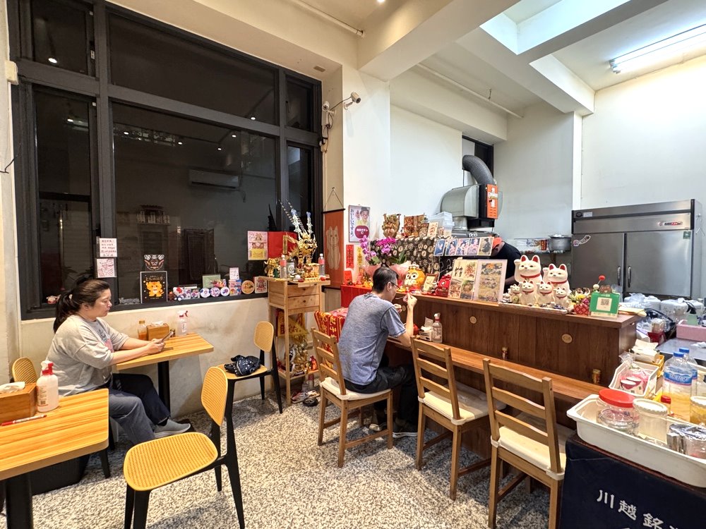 【小川家咖哩飯】忠孝夜市旁超人氣日式咖哩,內用附烤布蕾+味噌湯超高CP值,台中南區美食推薦 @猴屁的異想世界 【小川家咖哩飯】忠孝夜市旁超人氣日式咖哩,內用附烤布蕾+味噌湯超高CP值,台中南區美食推薦 @猴屁的異想世界