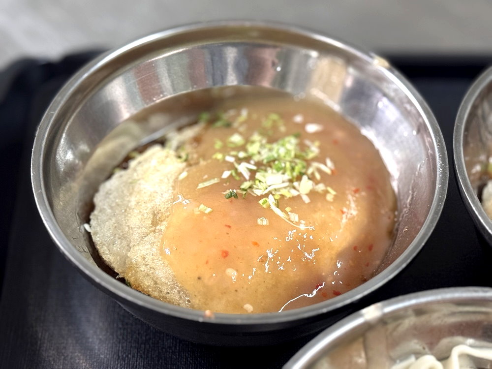 【餛飩祖師海鋒肉圓】在地人排隊必吃脆皮肉圓，超人氣古早味小吃，台中清水美食推薦 @猴屁的異想世界