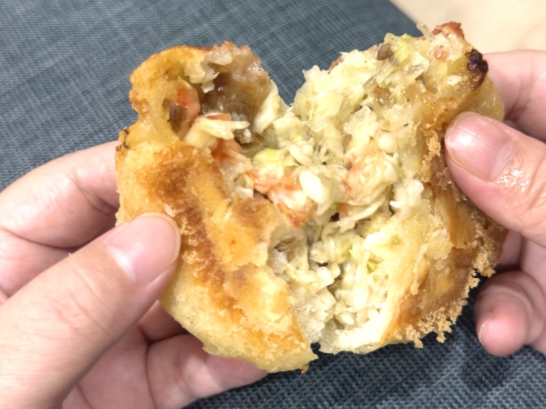 【江媽媽水煎包】在地人排隊必吃水煎包，買十送一超划算，台中北屯美食推薦 @猴屁的異想世界