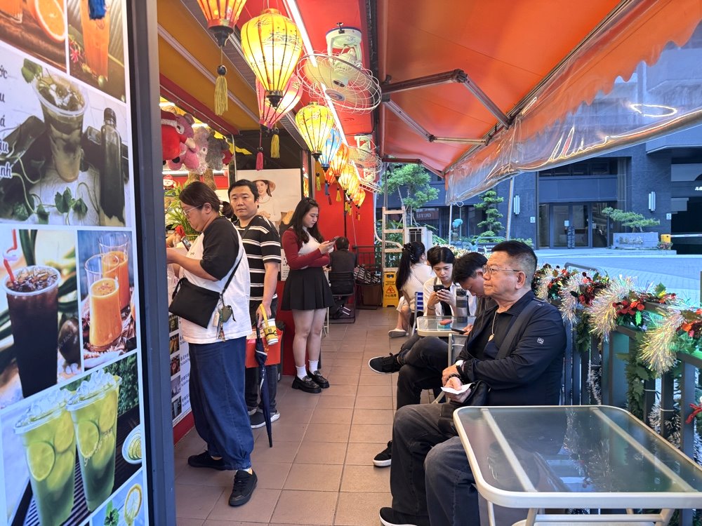 【越南法國麵包工藝】台中超人氣排隊越南麵包,爆量內餡超滿足,必點脆皮燒肉 @猴屁的異想世界 【越南法國麵包工藝】台中超人氣排隊越南麵包,爆量內餡超滿足,必點脆皮燒肉 @猴屁的異想世界