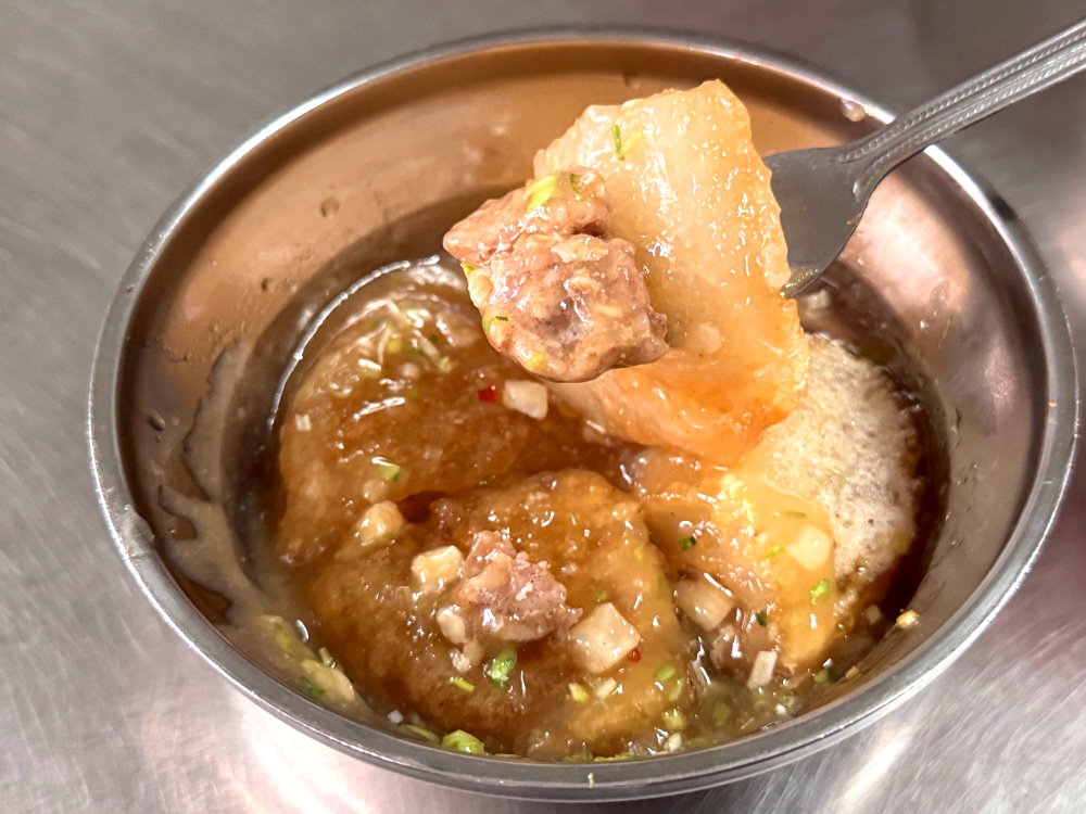 【餛飩祖師海鋒肉圓】在地人排隊必吃脆皮肉圓，超人氣古早味小吃，台中清水美食推薦 @猴屁的異想世界
