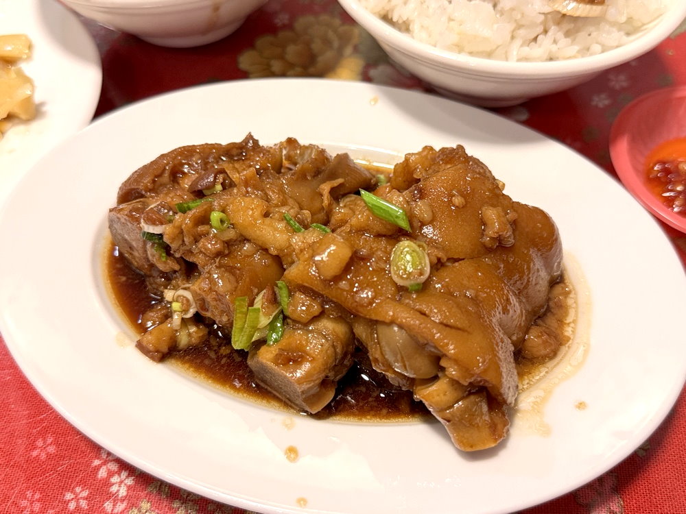 【富鼎旺豬腳中正店】台中米其林必比登推薦豬腳名店,滷肉飯必吃,晚來腿庫就賣完! @猴屁的異想世界 【富鼎旺豬腳中正店】台中米其林必比登推薦豬腳名店,滷肉飯必吃,晚來腿庫就賣完! @猴屁的異想世界