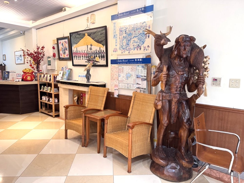 泰湖樓|日月潭伊達邵住宿推薦,高CP值平價飯店,附早餐吃到飽與停車資訊 @猴屁的異想世界 泰湖樓|日月潭伊達邵住宿推薦,高CP值平價飯店,附早餐吃到飽與停車資訊 @猴屁的異想世界