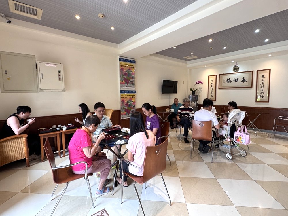 泰湖樓|日月潭伊達邵住宿推薦,高CP值平價飯店,附早餐吃到飽與停車資訊 @猴屁的異想世界 泰湖樓|日月潭伊達邵住宿推薦,高CP值平價飯店,附早餐吃到飽與停車資訊 @猴屁的異想世界