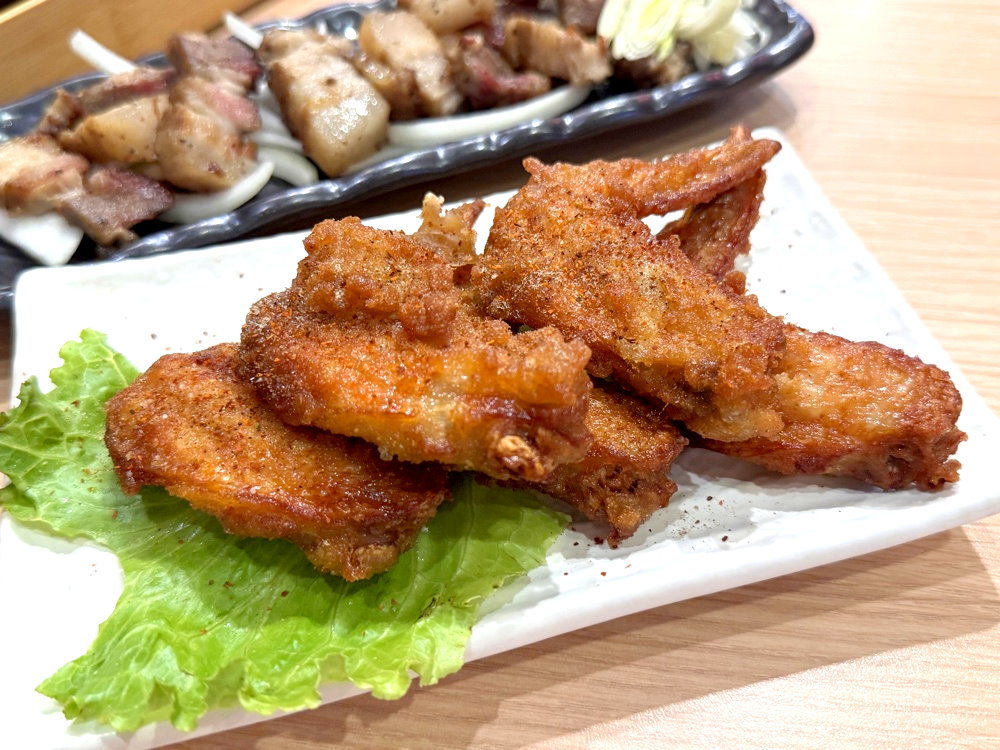 【奕口涵麵】台中深夜美食,現點現做鐵板定食專賣,爆蔥嫩雞、焦香鹹豬肉必吃,南屯宵夜推薦 @猴屁的異想世界 【奕口涵麵】台中深夜美食,現點現做鐵板定食專賣,爆蔥嫩雞、焦香鹹豬肉必吃,南屯宵夜推薦 @猴屁的異想世界