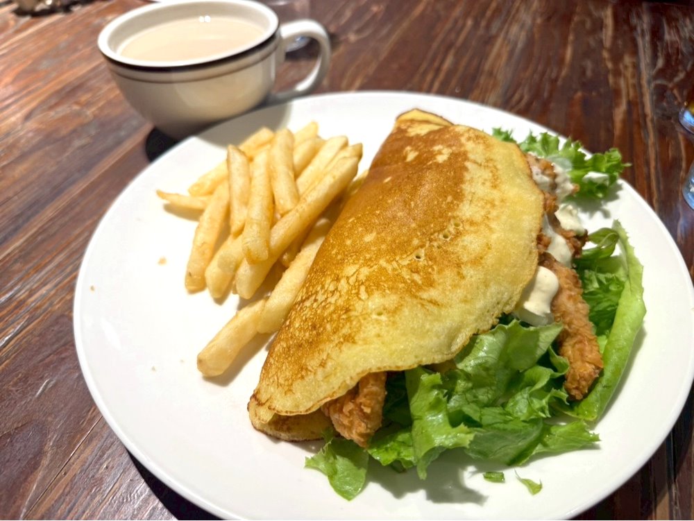 【荷蘭小鬆餅南西中山店】中山站美食推薦，超人氣早午餐，經典小鬆餅、鹹鬆餅必吃 @猴屁的異想世界