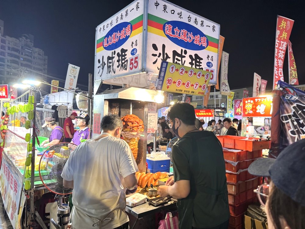 【速立邁沙威瑪】台南武聖夜市美食推薦,在地人從小吃到大的超人氣排隊沙威瑪 @猴屁的異想世界 【速立邁沙威瑪】台南武聖夜市美食推薦,在地人從小吃到大的超人氣排隊沙威瑪 @猴屁的異想世界