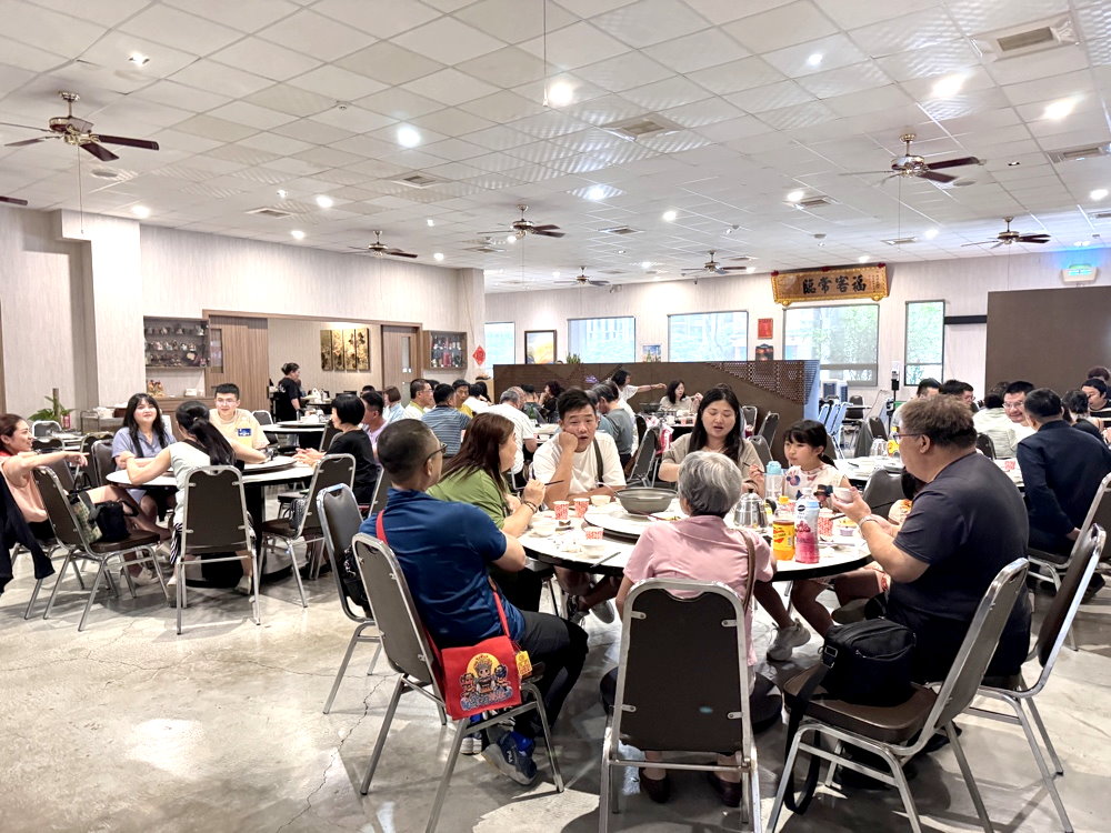 【這隻雞全席美食】超人氣中式料理餐廳，必吃脆皮雞、鐵板菲力牛，台中烏日美食推薦 @猴屁的異想世界