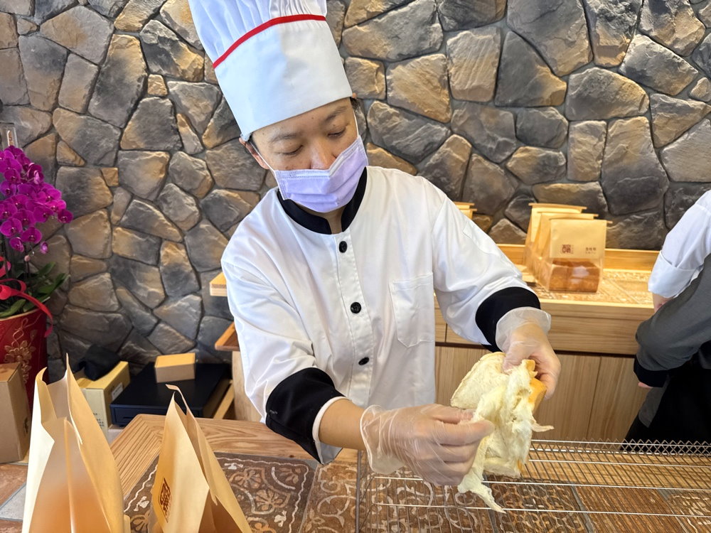 【釀烘焙】一天只賣4小時的超人氣生吐司,柔軟好吃太驚豔,台中南屯美食推薦 @猴屁的異想世界 【釀烘焙】一天只賣4小時的超人氣生吐司,柔軟好吃太驚豔,台中南屯美食推薦 @猴屁的異想世界