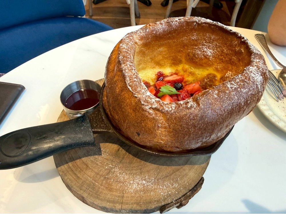 【英格莉莉CITYLINK三重店】三重美食推薦，紫薯芋泥鬆餅塔＋鐵鍋鬆餅必吃，捷運三重站聚餐首選 @猴屁的異想世界