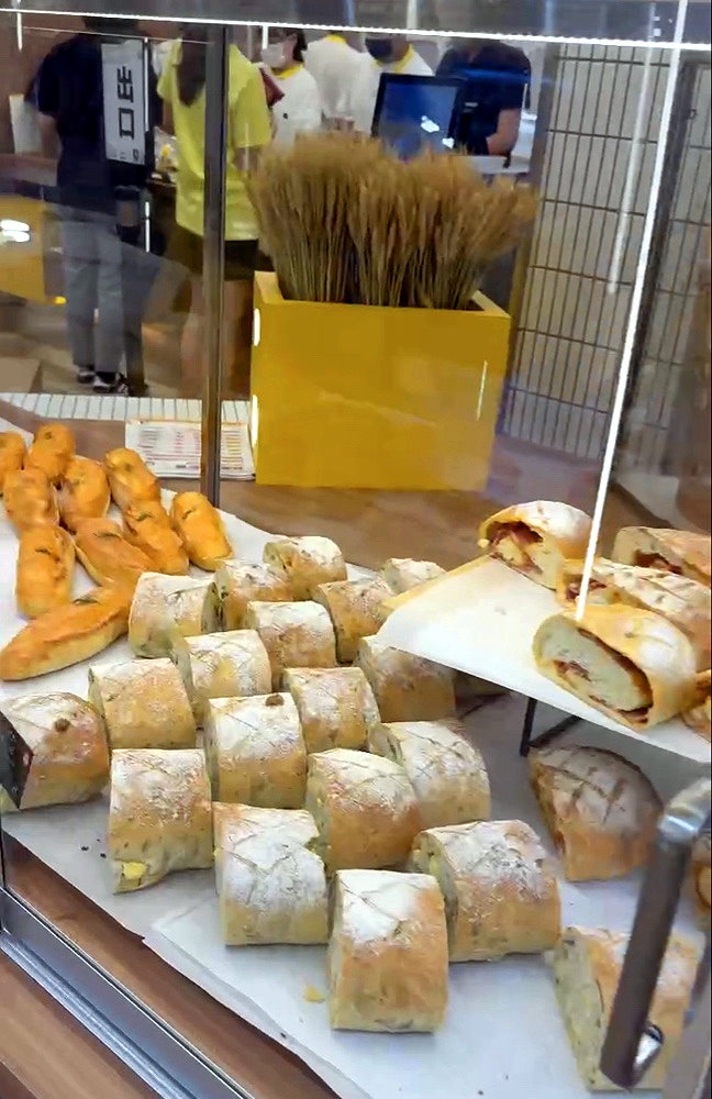 【麵包同話】台中西區美食推薦,新開幕人氣烘焙坊,可麗露必買,開幕買一送一爆排隊 @猴屁的異想世界 【麵包同話】台中西區美食推薦,新開幕人氣烘焙坊,可麗露必買,開幕買一送一爆排隊 @猴屁的異想世界
