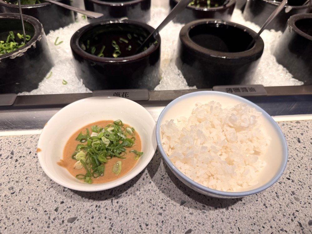 【老常在麻辣鍋】午間套餐超划算，鴨血豆腐無限續、白飯飲料吃到飽，台中麻辣鍋推薦 @猴屁的異想世界