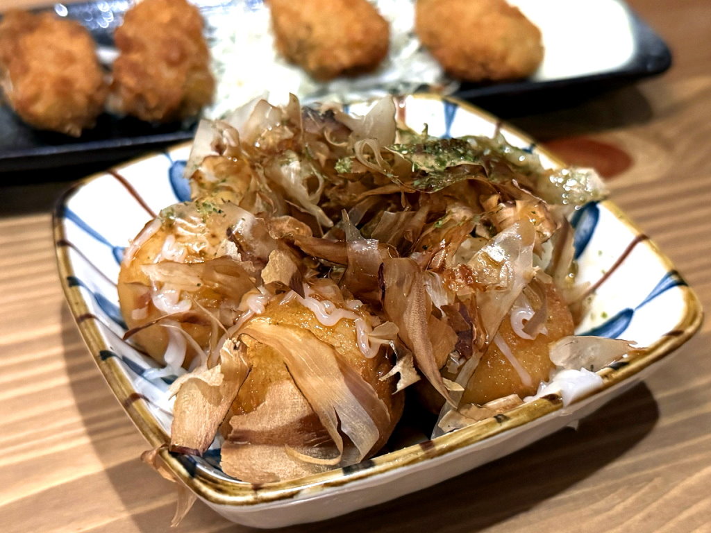 【年過三食居酒屋】台中高CP值日式串燒宵夜推薦！當月壽星送1000cc生啤酒，台中西屯美食 @猴屁的異想世界