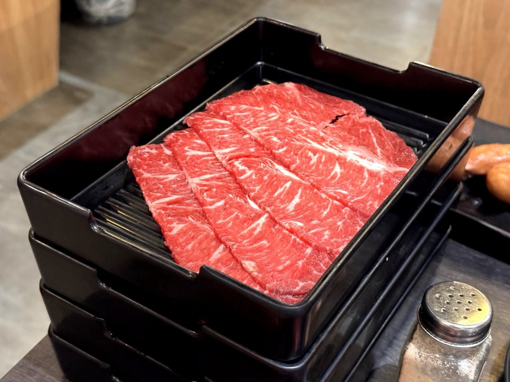 【HOME燒肉逢甲店】台中燒肉吃到飽推薦!888元爽吃80種食材、牛舌、哈根達斯冰淇淋無限享用 @猴屁的異想世界 【HOME燒肉逢甲店】台中燒肉吃到飽推薦!888元爽吃80種食材、牛舌、哈根達斯冰淇淋無限享用 @猴屁的異想世界