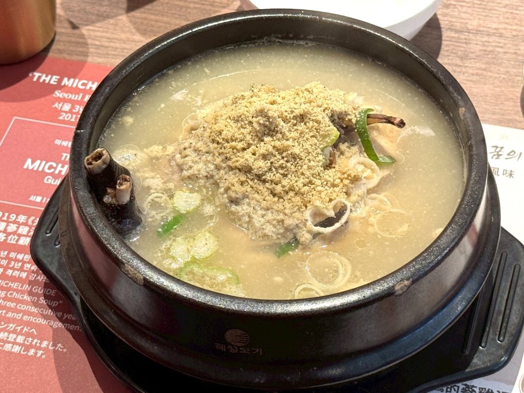 【百年土種蔘雞湯台中文心店】韓國米其林推薦蔘雞湯插旗台中!炸雞、海鮮煎餅必點,平日午餐85折超划算 @猴屁的異想世界 【百年土種蔘雞湯台中文心店】韓國米其林推薦蔘雞湯插旗台中!炸雞、海鮮煎餅必點,平日午餐85折超划算 @猴屁的異想世界
