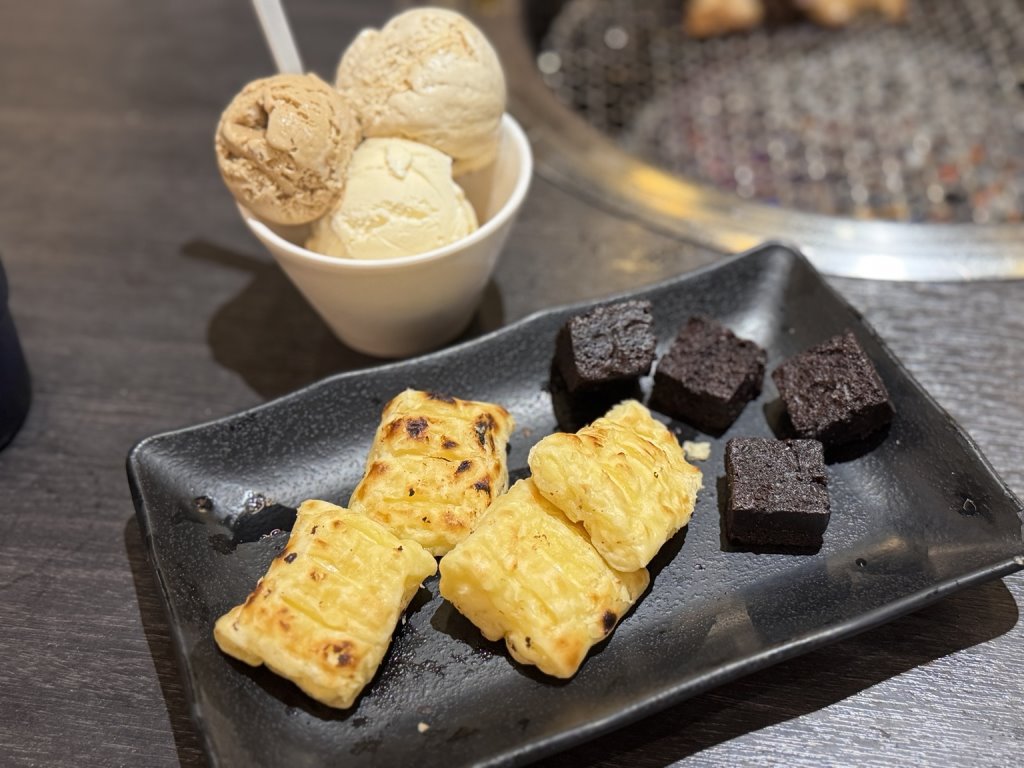【HOME燒肉逢甲店】台中燒肉吃到飽推薦!888元爽吃80種食材、牛舌、哈根達斯冰淇淋無限享用 @猴屁的異想世界 【HOME燒肉逢甲店】台中燒肉吃到飽推薦!888元爽吃80種食材、牛舌、哈根達斯冰淇淋無限享用 @猴屁的異想世界