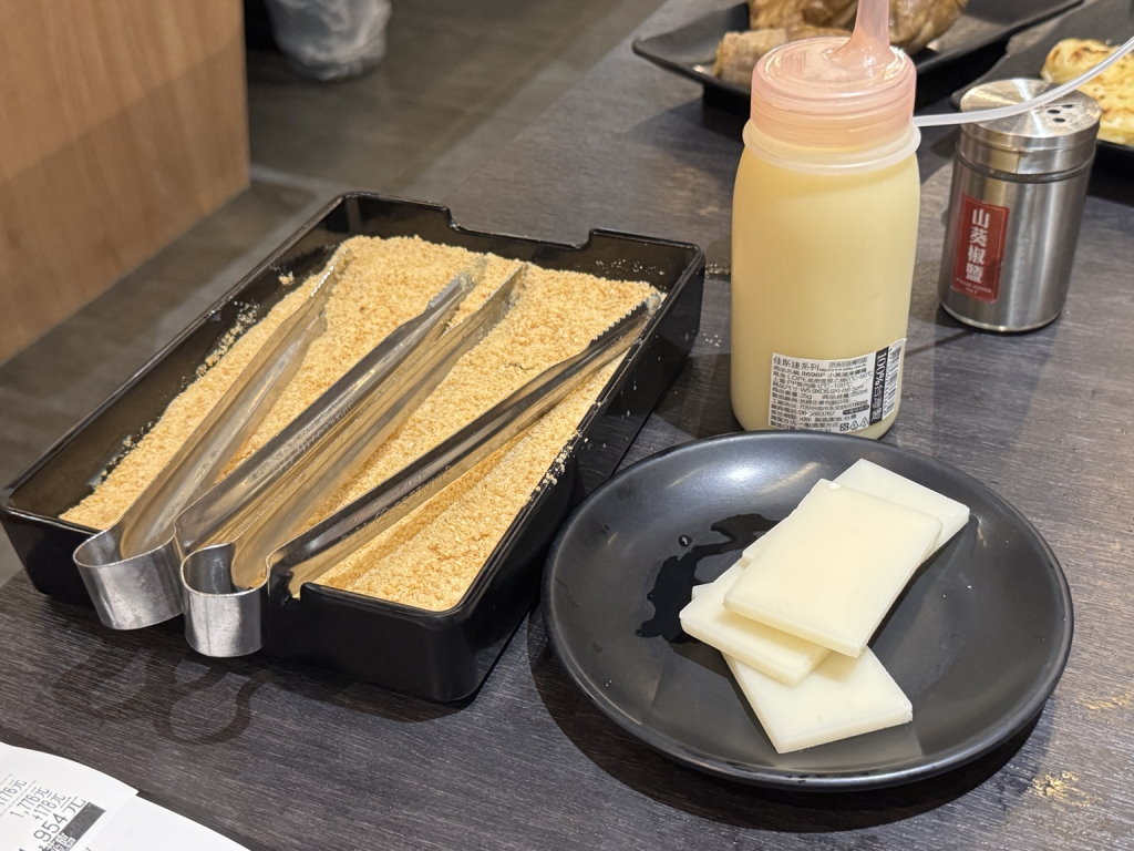 【HOME燒肉逢甲店】台中燒肉吃到飽推薦!888元爽吃80種食材、牛舌、哈根達斯冰淇淋無限享用 @猴屁的異想世界 【HOME燒肉逢甲店】台中燒肉吃到飽推薦!888元爽吃80種食材、牛舌、哈根達斯冰淇淋無限享用 @猴屁的異想世界