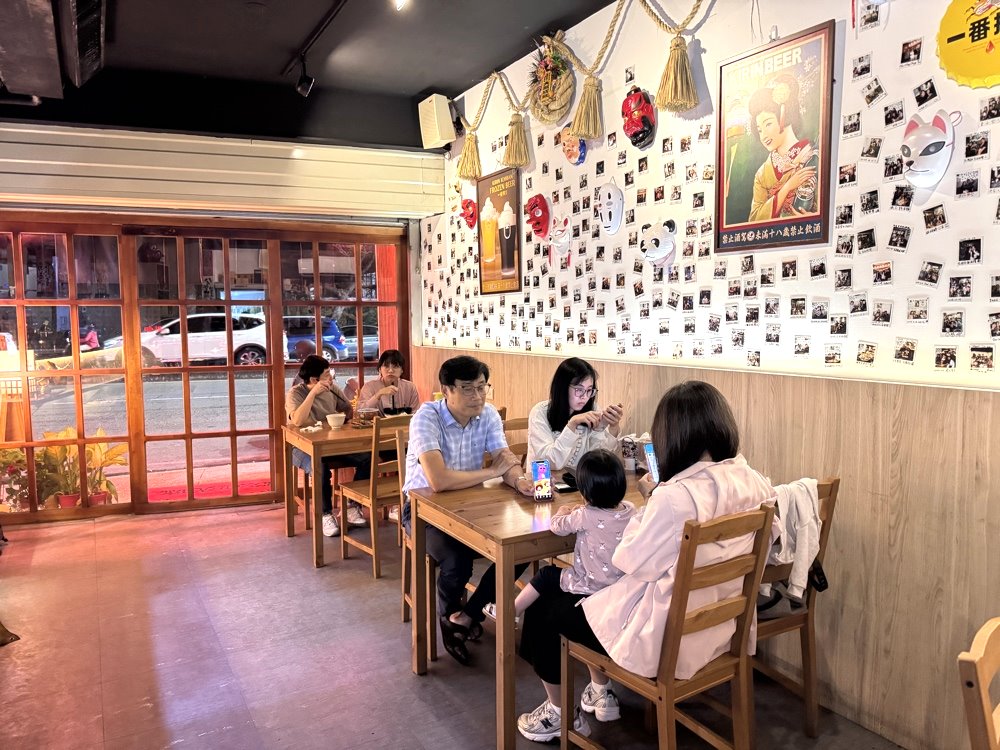 【年過三食居酒屋】台中高CP值日式串燒宵夜推薦！當月壽星送1000cc生啤酒，台中西屯美食 @猴屁的異想世界