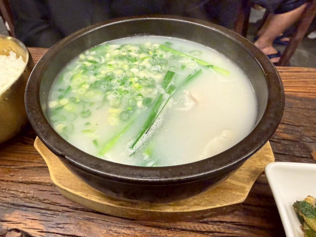 【南道湯飯】韓國人開的道地豬肉湯飯!釜山、順天兩種湯頭任你選,勤美必吃韓式料理,台中西區美食 @猴屁的異想世界 【南道湯飯】韓國人開的道地豬肉湯飯!釜山、順天兩種湯頭任你選,勤美必吃韓式料理,台中西區美食 @猴屁的異想世界