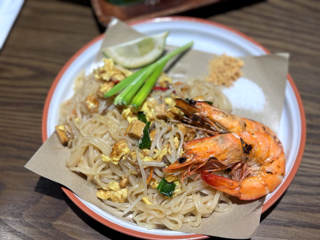 【泰水小吃青海店】台中泰式料理推薦,道地泰國街頭美食必吃打拋豬、炒河粉、船麵! @猴屁的異想世界 【泰水小吃青海店】台中泰式料理推薦,道地泰國街頭美食必吃打拋豬、炒河粉、船麵! @猴屁的異想世界