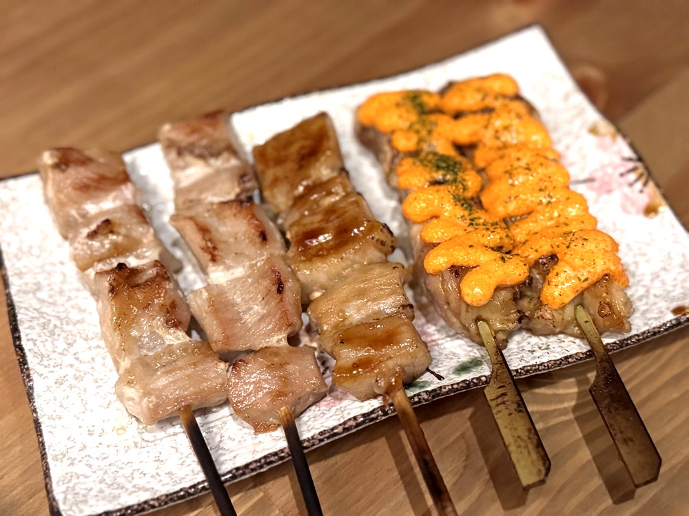 【年過三食居酒屋】台中高CP值日式串燒宵夜推薦！當月壽星送1000cc生啤酒，台中西屯美食 @猴屁的異想世界