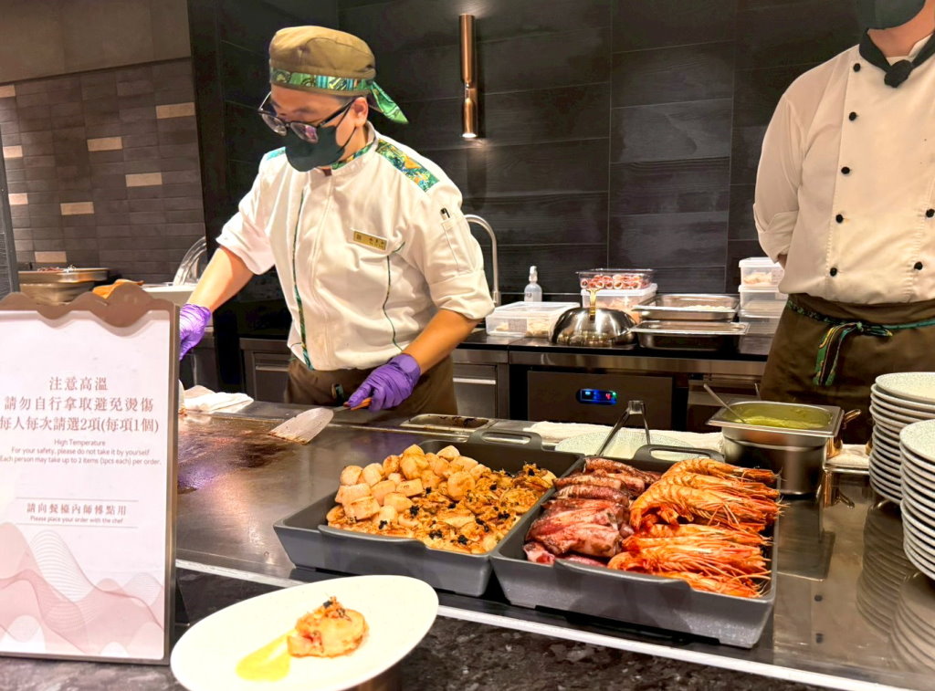 島語台中店|台中最難訂Buffet正式開幕!十大必吃料理、松葉蟹腳、生蠔、干貝海膽手卷,漢神洲際最新吃到飽 @猴屁的異想世界 島語台中店|台中最難訂Buffet正式開幕!十大必吃料理、松葉蟹腳、生蠔、干貝海膽手卷,漢神洲際最新吃到飽 @猴屁的異想世界