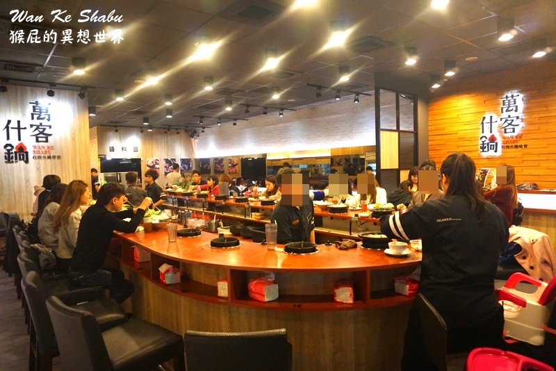 萬客什鍋青海店|台中超紅排隊火鍋店,招牌燒酒雞加炸蛋必點,營業到凌晨5點,台中宵夜推薦 @猴屁的異想世界 萬客什鍋青海店|台中超紅排隊火鍋店,招牌燒酒雞加炸蛋必點,營業到凌晨5點,台中宵夜推薦 @猴屁的異想世界