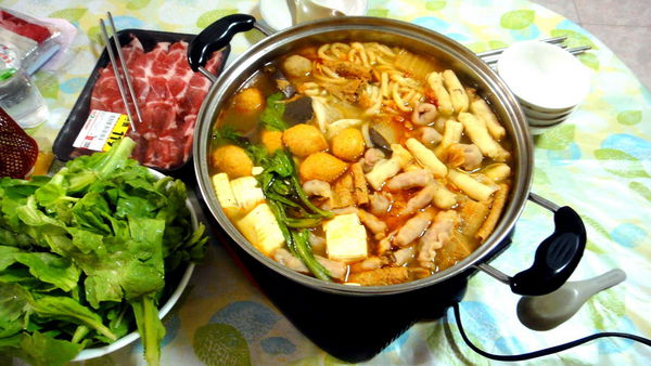 【團購美食】青禾幸福鍋物！韓式泡菜鍋VS酸菜白肉鍋！