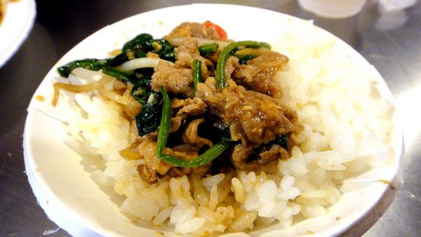 輔大花園夜市｜新莊必逛夜市，輔大花園夜市隱藏版美食推薦 @猴屁的異想世界