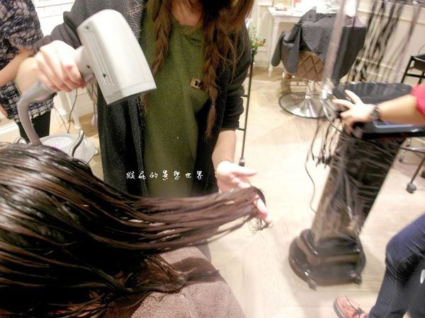 BonBonHair｜台北中山髮廊推薦，超強結構式護髮讓秀髮加倍亮麗 @猴屁的異想世界