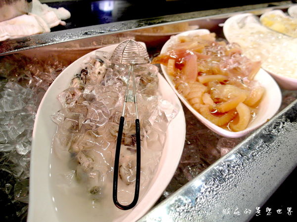 火龍島極品火鍋｜台北火鍋吃到飽，CP值超高海鮮超威麻辣鍋 @猴屁的異想世界