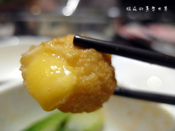 火龍島極品火鍋｜台北火鍋吃到飽，CP值超高海鮮超威麻辣鍋 @猴屁的異想世界