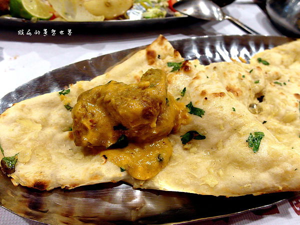 巴雷巴雷印度餐廳｜台北異國料理，超濃郁咖哩好吃，搭配甩餅更讚 @猴屁的異想世界