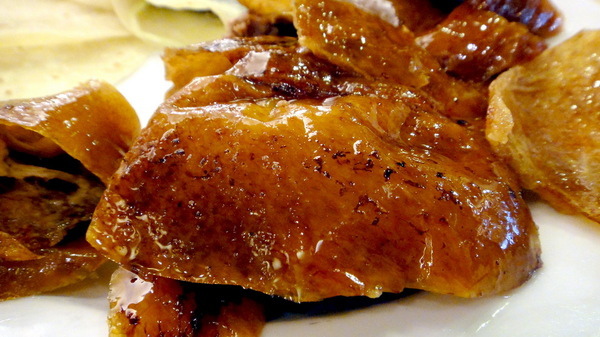 大三元酒樓｜台北米其林餐廳推薦，鑲金的烤鴨很厲害，還有道地港點 @猴屁的異想世界