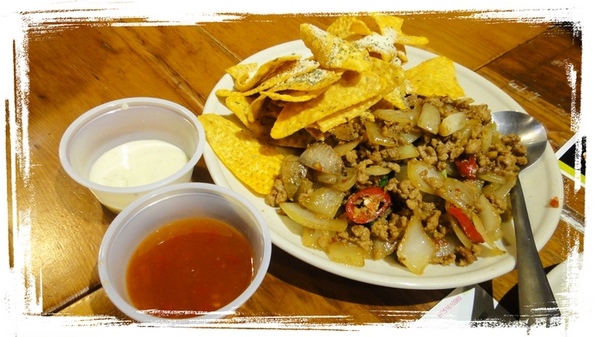 香菜餐廳Bar｜台北中山超好吃泰式料理，月亮蝦餅料多實在 @猴屁的異想世界