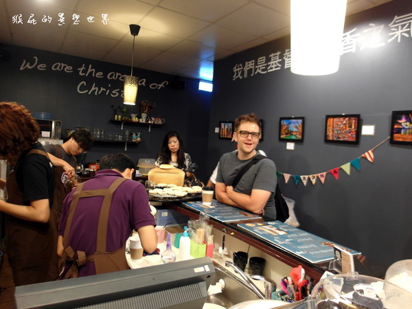 馨香堂咖啡｜台北咖啡廳推薦，便宜好吃又可以學英文的咖啡店 @猴屁的異想世界