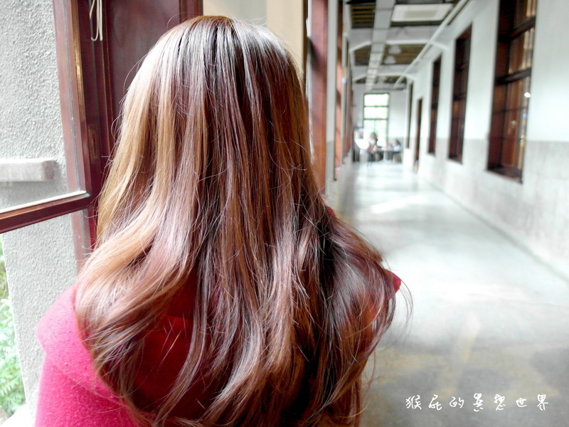 【台北染髮】BonBonHair秋冬染髮造型！溫暖亮麗的粉棕紅好好看！捷運中山站意思意思咖啡！(設計師:歐文Owen) @猴屁的異想世界