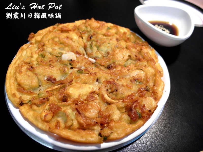 劉震川日韓風味鍋｜新莊好吃韓式料理，火烤兩吃結合中韓吃法，另類銅盤烤肉韓式火鍋 @猴屁的異想世界