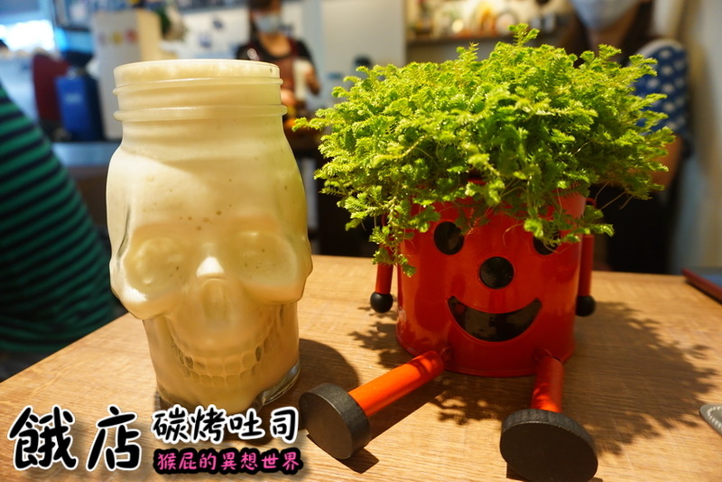【新北三重】餓店碳烤吐司！三重人氣排隊早午餐，雙倍起司肉蛋太邪惡，新品韓式辣雞必吃 @猴屁的異想世界