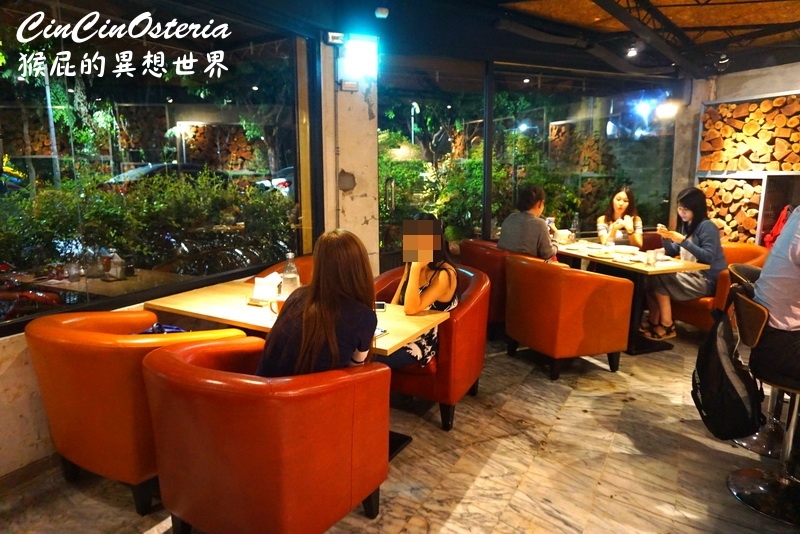 Cin Cin Osteria請請義大利餐廳｜台北松山美食推薦，披薩義大利麵燉飯都好吃，近捷運南京復興站 @猴屁的異想世界