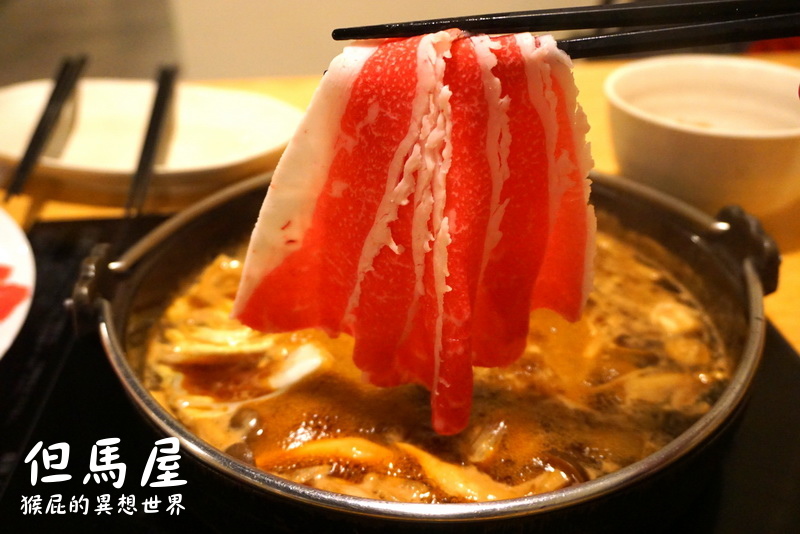 大阪但馬屋DX壽喜燒吃到飽｜日本壽喜燒吃到飽，主打和牛吃到飽，冰淇淋是哈根達斯CP值高 @猴屁的異想世界