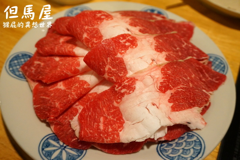 大阪但馬屋DX壽喜燒吃到飽｜日本壽喜燒吃到飽，主打和牛吃到飽，冰淇淋是哈根達斯CP值高 @猴屁的異想世界