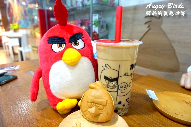 【台中美食】超可愛的憤怒鳥主題餐廳Angry Birds Juice&Tea！精明一街內超迷你超小間可愛餐廳！有賣漢堡、早午餐、甜點、飲料等！(台中美食、台中餐廳)